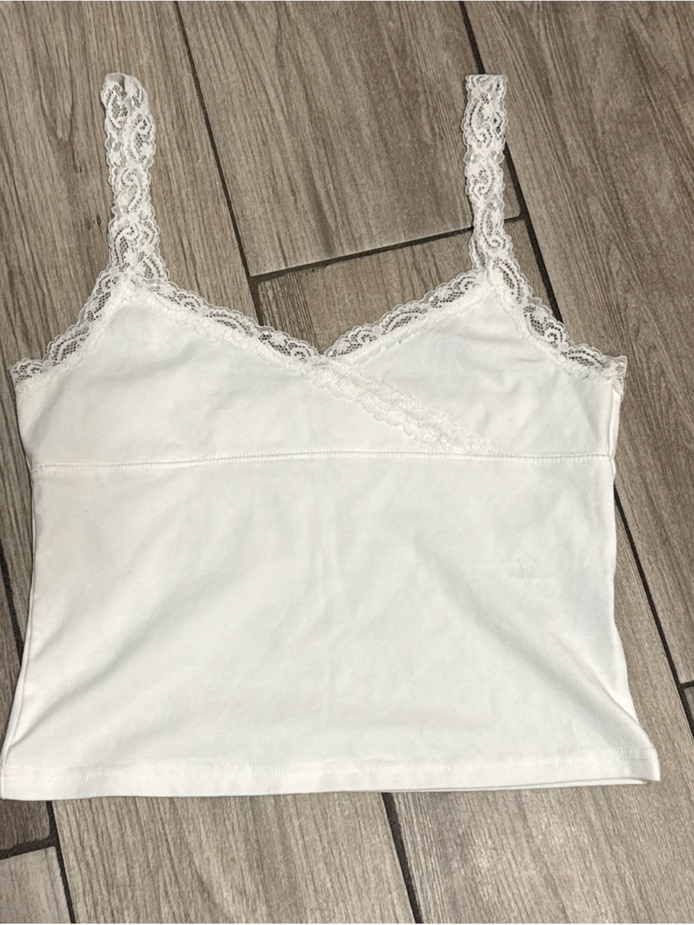 Edikted Women's SZ M Amilia Lace Trim Tank Top White V-Neck Spaghetti Strap